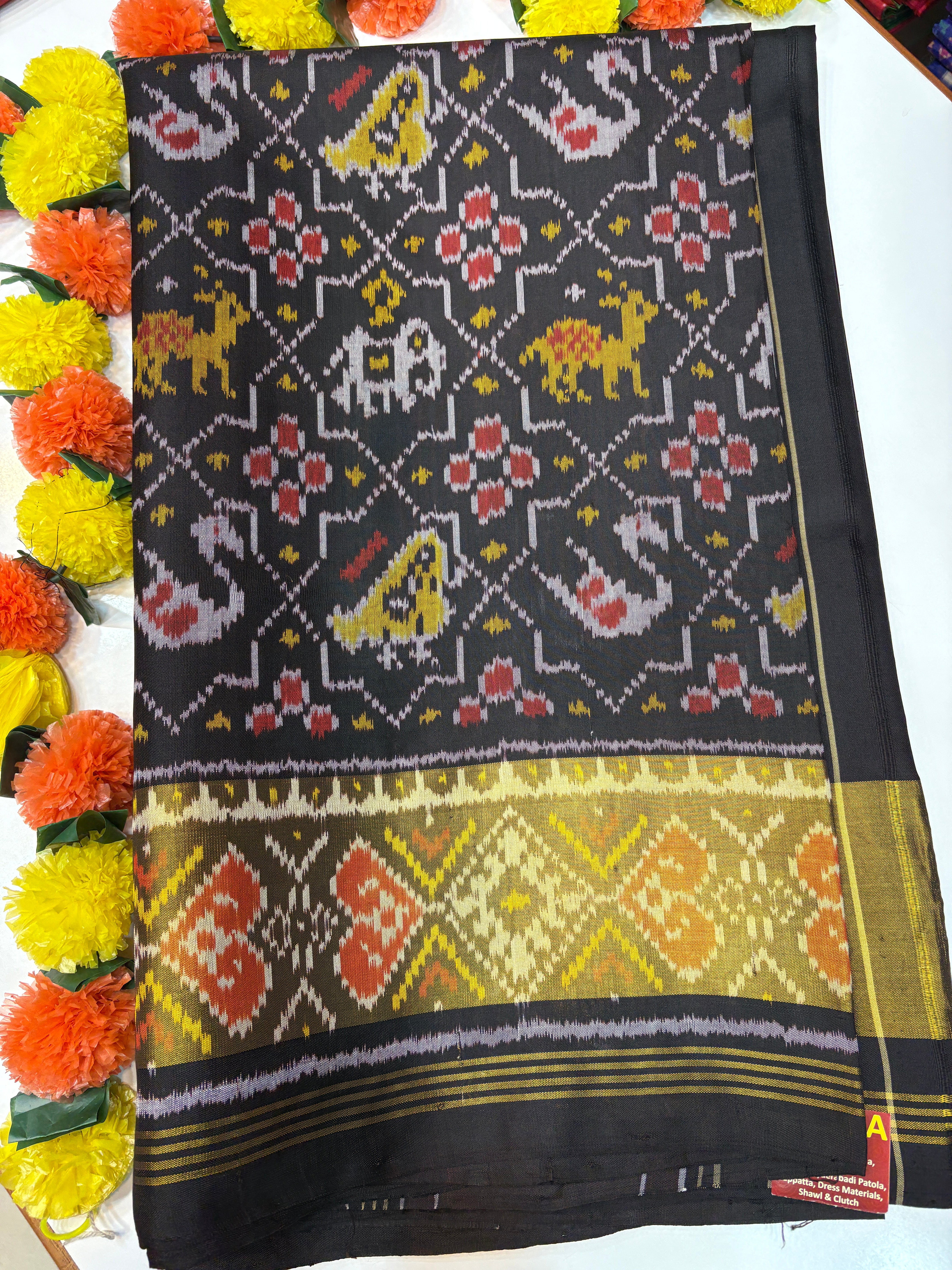 Black traditional star narikunj patola