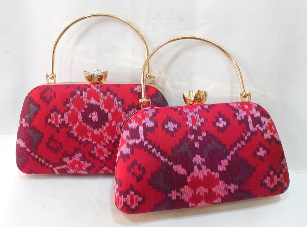 Single ikkat handle clutch