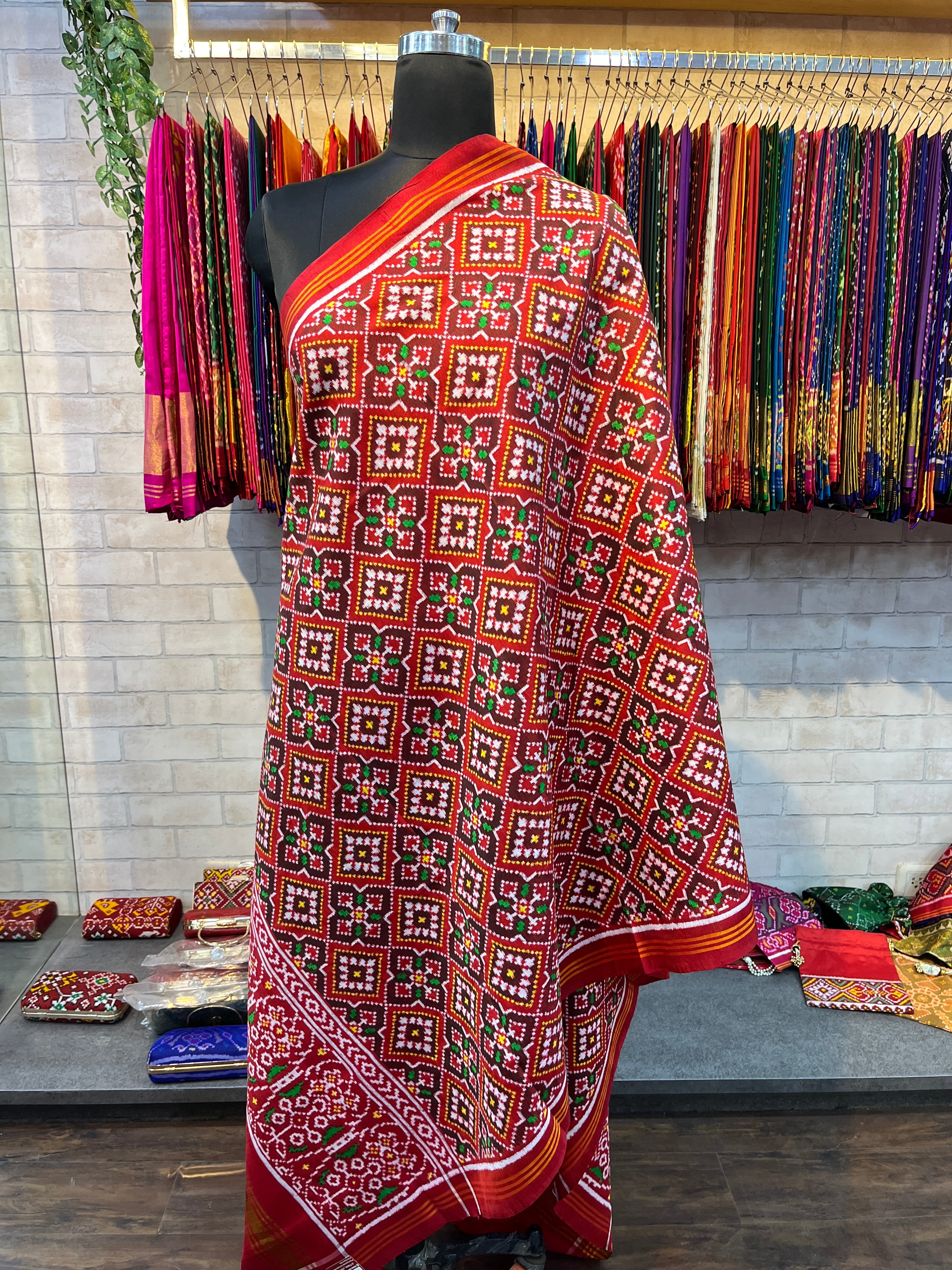 Maroon self panchanda design patan duppta