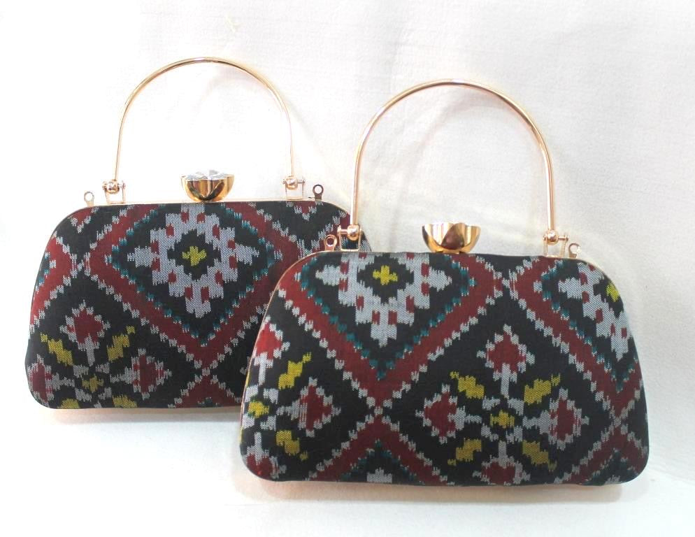 Single ikkat clutch